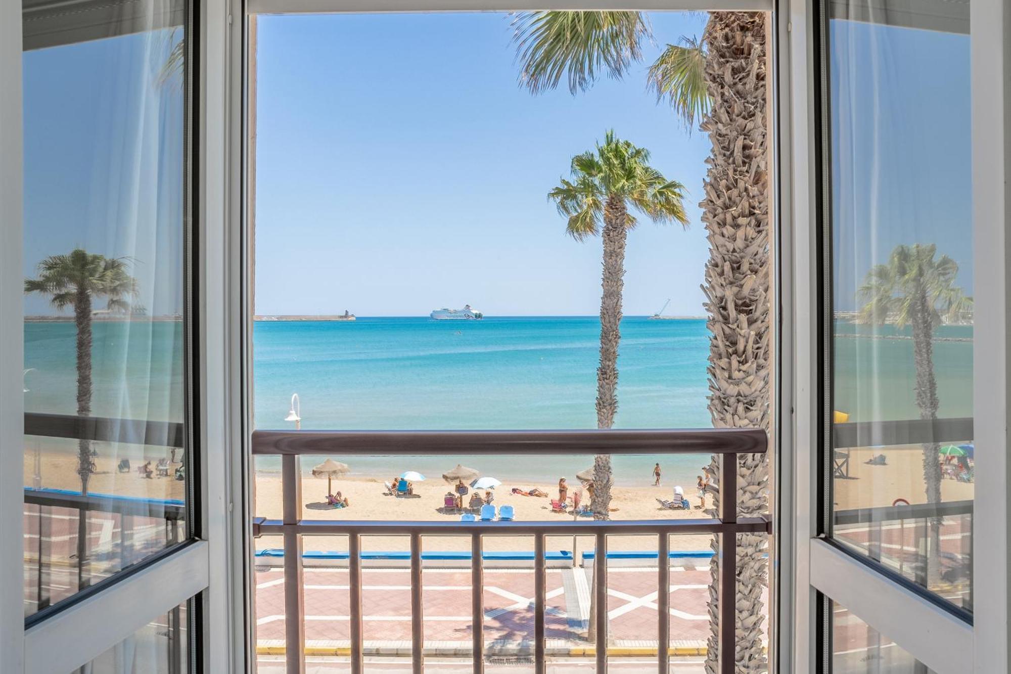 Las Piranas Apartment Мелиля Екстериор снимка